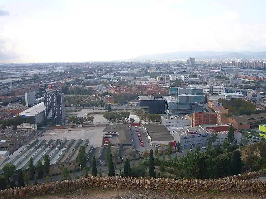 Vender piso en La Marina del Prat Vermell, Sants-Montjuïc Barcelona