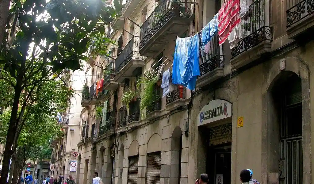 Vender piso en El Raval, Ciutat Vella Barcelona